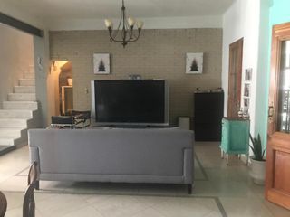 Casa con pileta en venta - Mataderos