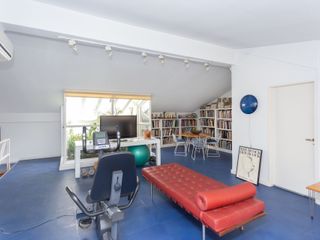 VENTA PH DE 3 PISOS CON TERRAZA Y PATIO SAN TELMO