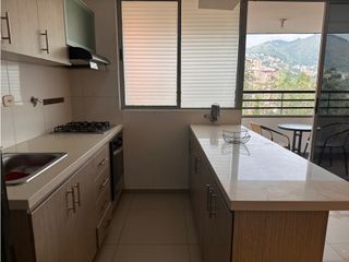 Amoblado Hermoso Apartamento CC Arkadia - Medellín.