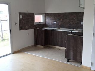 Foto 5 de Departamento de 3 ambientes en condominio Casuarinas Premium - Canning
