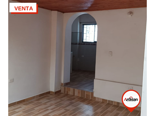 Foto 6 de CASA PLANA A 3 CUADRAS DEL PARQUE LA CHIQUINQUIR.
