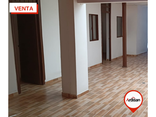 Foto 10 de CASA PLANA A 3 CUADRAS DEL PARQUE LA CHIQUINQUIR.