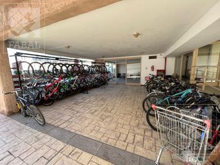 Departamento venta centro oeste, 2 dormitorios, 2 baños y balcón
