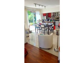 Foto 4 de VENTA / CHALET 4 AMB. PISCINA, DOS LOTES/ MAR DEL PLATA
