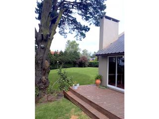 Foto 32 de VENTA / CHALET 4 AMB. PISCINA, DOS LOTES/ MAR DEL PLATA