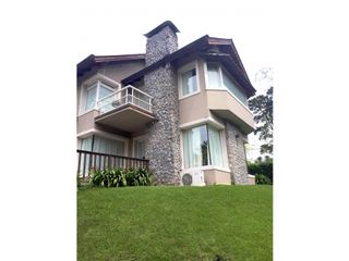 Foto 33 de VENTA / CHALET 4 AMB. PISCINA, DOS LOTES/ MAR DEL PLATA