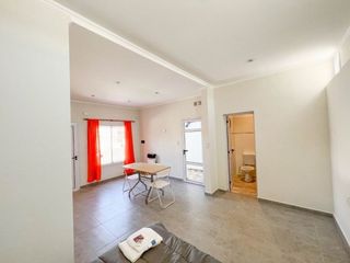 Foto 5 de Vendo Monoambiente a Estrenar zona Ayacucho y Brown