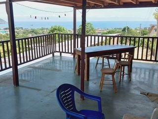 Puerto Lopez - La loma de los Italianos: Se Vende Casa en Zona Rural, en la Montaña y Cerca del Mar en Puerto Lopez