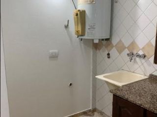 Departamento en venta - 2 dormitorios 1 baño 1 toilette - 100 mts2 - Avellaneda