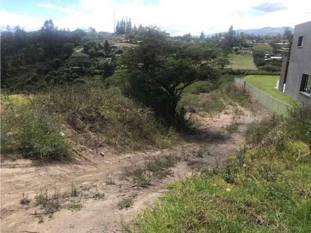 VENTA TERRENO PUEMBO 1.470 M2 EN EXCLUSIVA URBANIZACION $270.000
