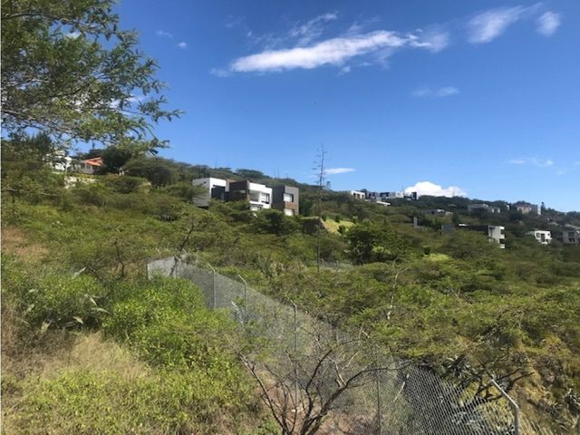 VENTA TERRENO PUEMBO 1.470 M2 EN EXCLUSIVA URBANIZACION $270.000