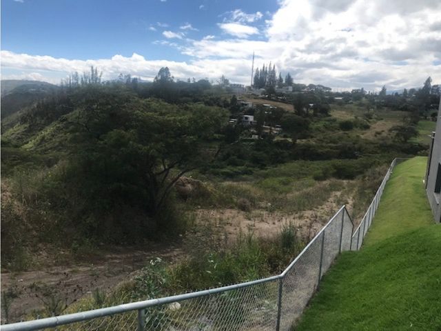 VENTA TERRENO PUEMBO 1.470 M2 EN EXCLUSIVA URBANIZACION $270.000