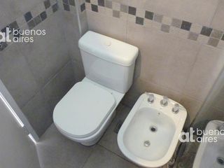 Departamento 2 ambientes con balcón y terraza en Saavedra. Alquiler temporario