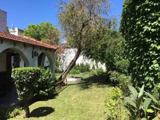 Foto 2 de VENTA SE CASA 3AMB CON PILETA -LUGANO