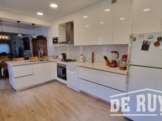 Foto 7 de Chalet en venta en Quilmes Oeste