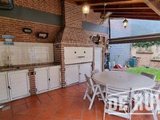 Foto 9 de Chalet en venta en Quilmes Oeste