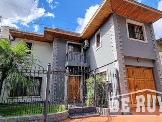 Foto 1 de Chalet en venta en Quilmes Oeste