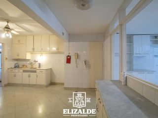 Foto 44 de Arenales y Libertad - 400 m2 Totales 2 Cocheras 3 patios - Propiedad Unica