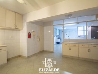 Foto 42 de Arenales y Libertad - 400 m2 Totales 2 Cocheras 3 patios - Propiedad Unica