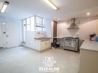 Foto 47 de Arenales y Libertad - 400 m2 Totales 2 Cocheras 3 patios - Propiedad Unica