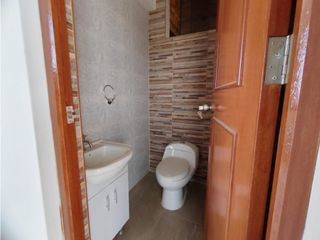 Foto 4 de Venta de Departamento Céntrico en 4to Piso, altura de Solari  – TACNA