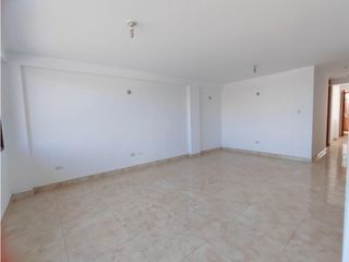 Foto 2 de Venta de Departamento Céntrico en 4to Piso, altura de Solari  – TACNA