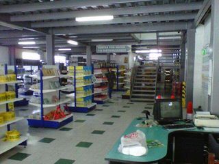 Foto 1 de VENDO BODEGA SECTOR LA OFELIA, NORTE DE QUITO.