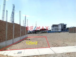 Foto 1 de 📐 125 m² de terreno en la I etapa de El Sol de Trujillo – Salaverry.
🌳 Ubicado frente a parque, perfecto para una vida tranquila y familiar.
💡 Gran
