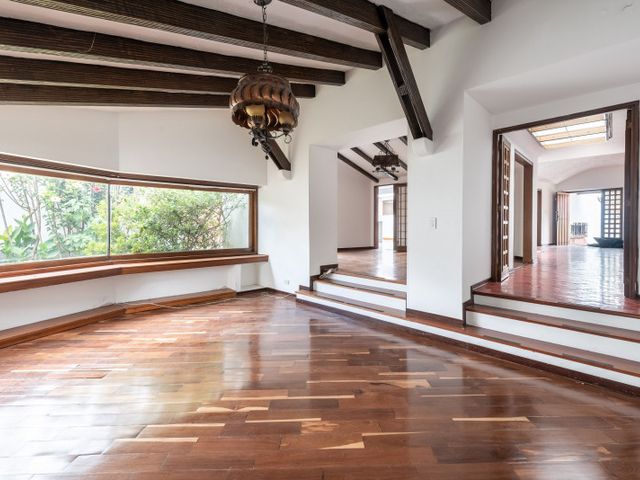 CASA en ARRIENDO/VENTA en Bogotá Santa Barbara Oriental