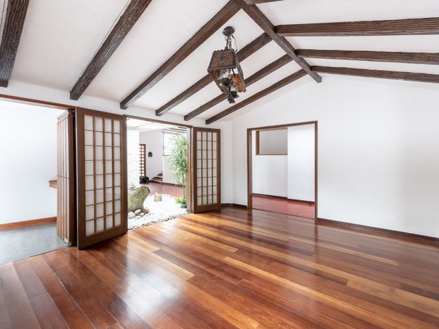 CASA en ARRIENDO/VENTA en Bogotá Santa Barbara Oriental