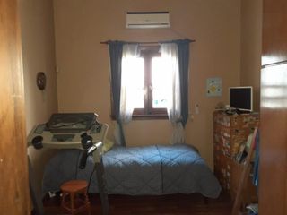 Foto 7 de CASA DE 4 AMBIENTES EN BANFIELD