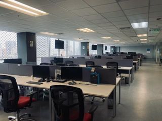 Foto 2 de OFICINA EN ALQUILER EN SAN ISIDRO - IMPLEMENTADA Y AMOBLADA