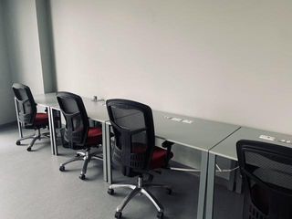 Foto 8 de OFICINA EN ALQUILER EN SAN ISIDRO - IMPLEMENTADA Y AMOBLADA