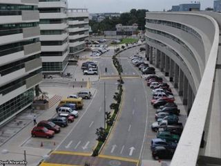Foto 14 de Oficina Comercial Alquiler o Venta en Parque Empresarial Colón de 250 m2