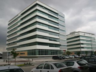 Oficina Comercial Alquiler o Venta en Parque Empresarial Colón de 250 m2