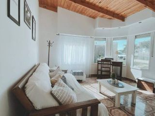 Casa en venta de 5 dormitorios c/ cochera en San Ignacio