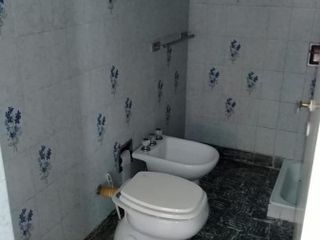 PH en venta - 2 dormitorios 1 baño - 85mts2 - La Plata