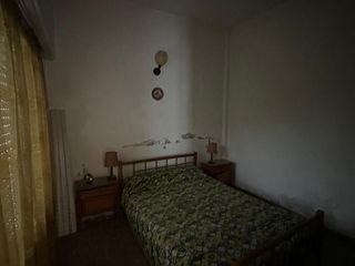 Foto 7 de CASA DE 2 AMBIENTES CON 2 LOCALES SOBRE LOTE DE 375m2 EN BARRIO SAN JUAN