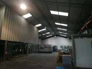Foto 2 de VENDO GALPON, SECTOR CARCELEN INDUSTRIAL, 1500M2