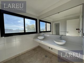 Foto 11 de Lareu Propiedades - Casa en venta en Puertos - Barrio Vistas