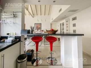 Casa de 3 dormitorios en venta + Departamento