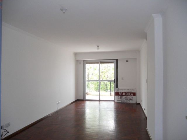 A MTS DE NUEVA CBA - ALQUILER - 2 DORMITORIOS  CON BALCÓN Y PATIO  - ENTRE RIOS 600