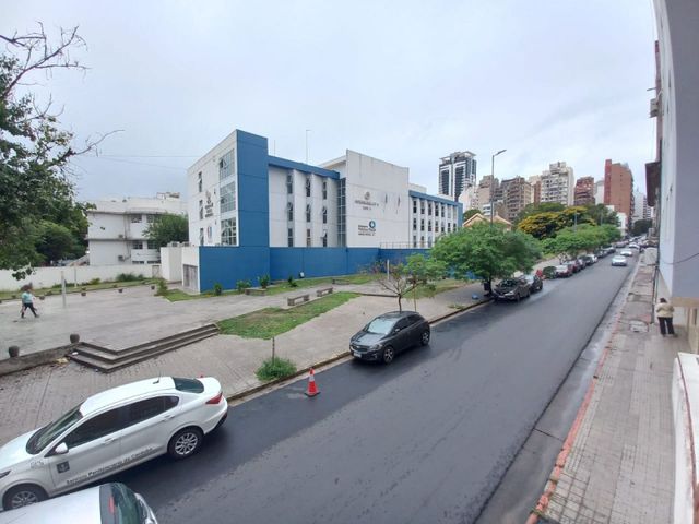 A MTS DE NUEVA CBA - ALQUILER - 2 DORMITORIOS  CON BALCÓN Y PATIO  - ENTRE RIOS 600