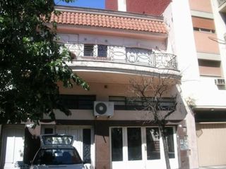 Venta en block- lote - casa con garage y galpon