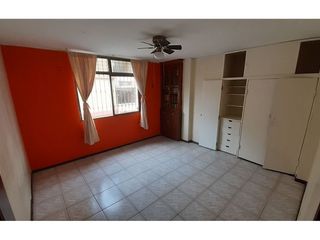 Foto 29 de VENTA DE CASA ESQUINERA RENTERA EN AVENIDA PLAZA DAÑIN, NORTE DE GUAYAQUIL