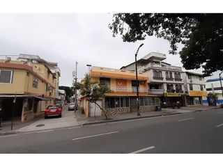 Foto 2 de VENTA DE CASA ESQUINERA RENTERA EN AVENIDA PLAZA DAÑIN, NORTE DE GUAYAQUIL