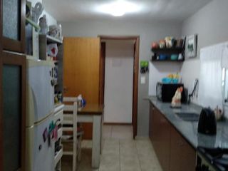 Departamento en Venta - 2 dormitorios 2 baños - 80mts2  - La Plata