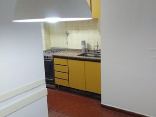 Departamento de 4 ambientes y Cochera en venta - 8° piso - Cañitas  / Belgrano Muy luminoso!