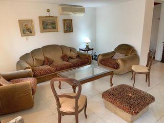 Foto 3 de Retasado Venta Casa Apto Bancor 3 dormitorios galería asador pileta jardín en Villa Belgrano U$S180.000.