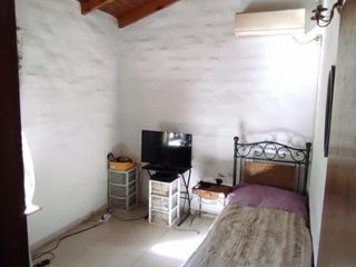 Foto 8 de Retasado Venta Casa Apto Bancor 3 dormitorios galería asador pileta jardín en Villa Belgrano U$S180.000.
